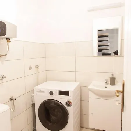 Apartament Kuca U Centru Pakoštane